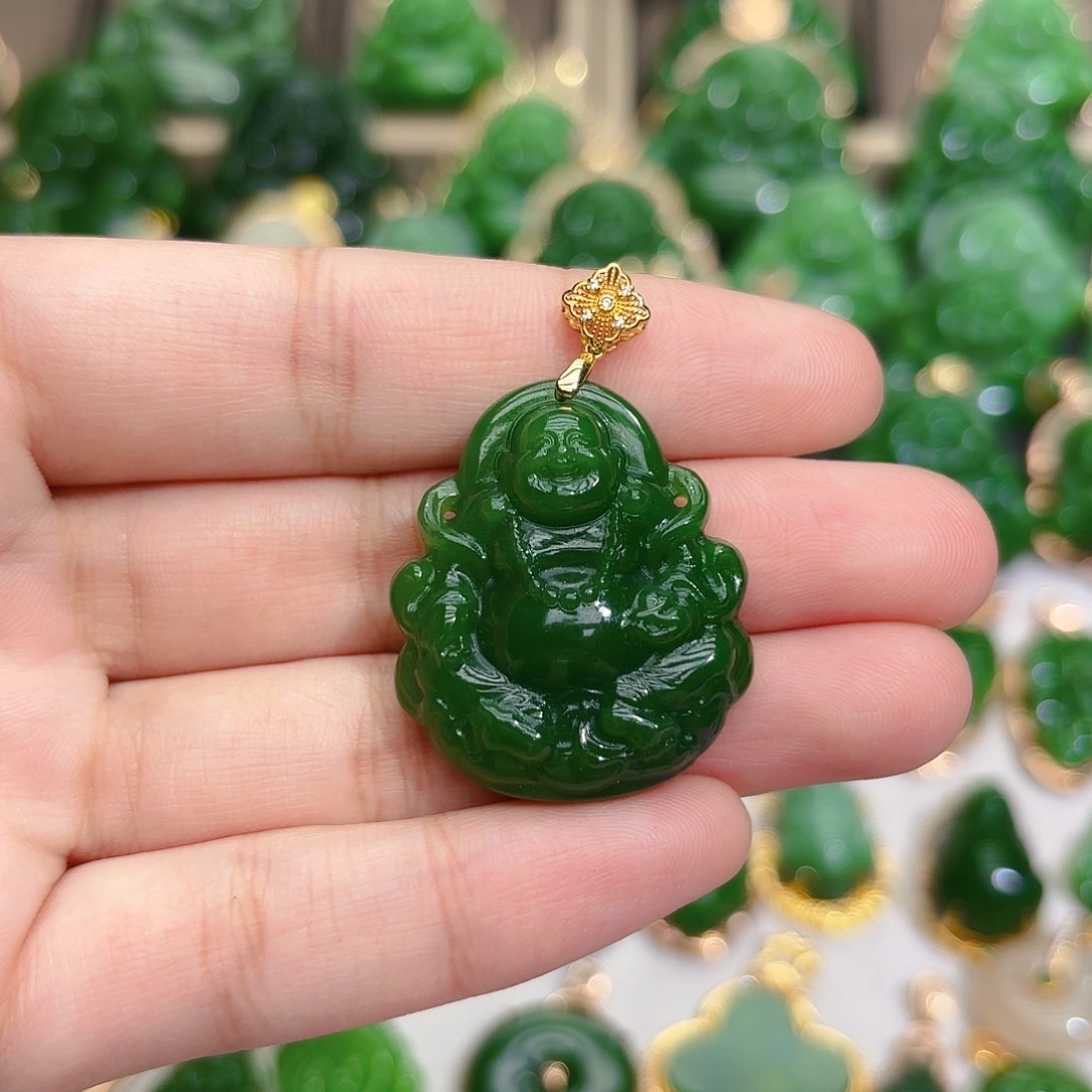 和田玉（碧玉）颈饰18K金镶嵌