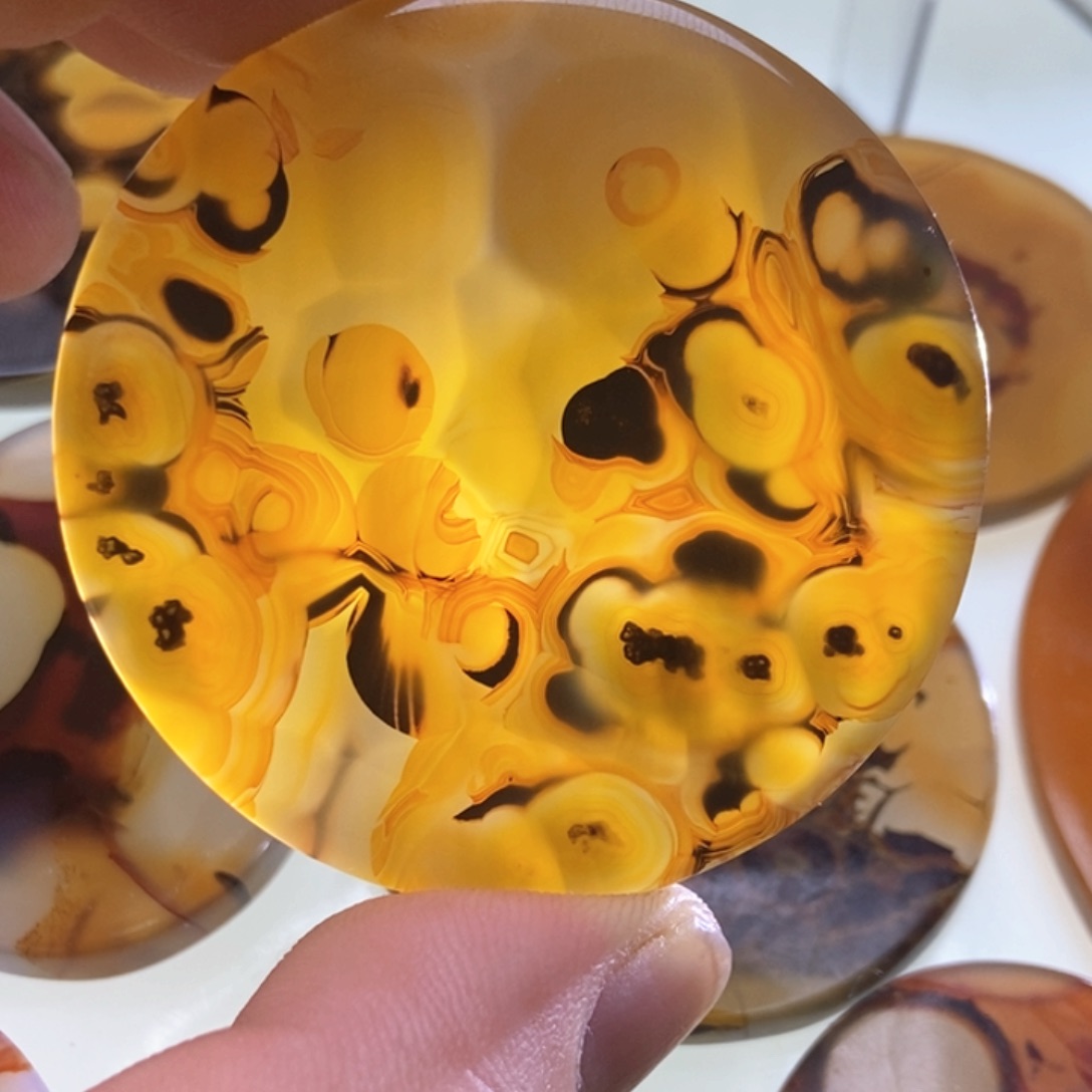 【闪购商品】玛瑙/玉髓颈饰未镶嵌春**暖