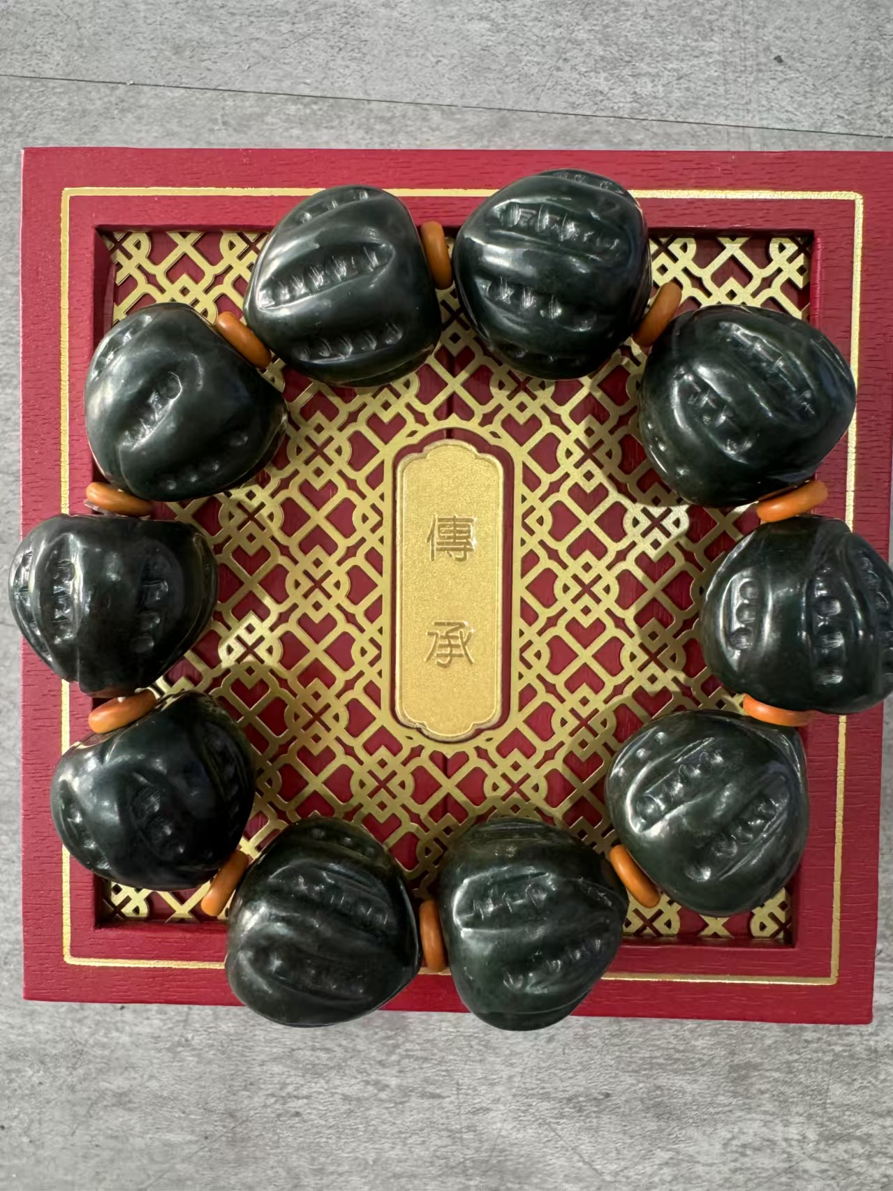 《抖音质检发》和田玉核桃手串+原石摆件+手把白菜多样性发其一LX"