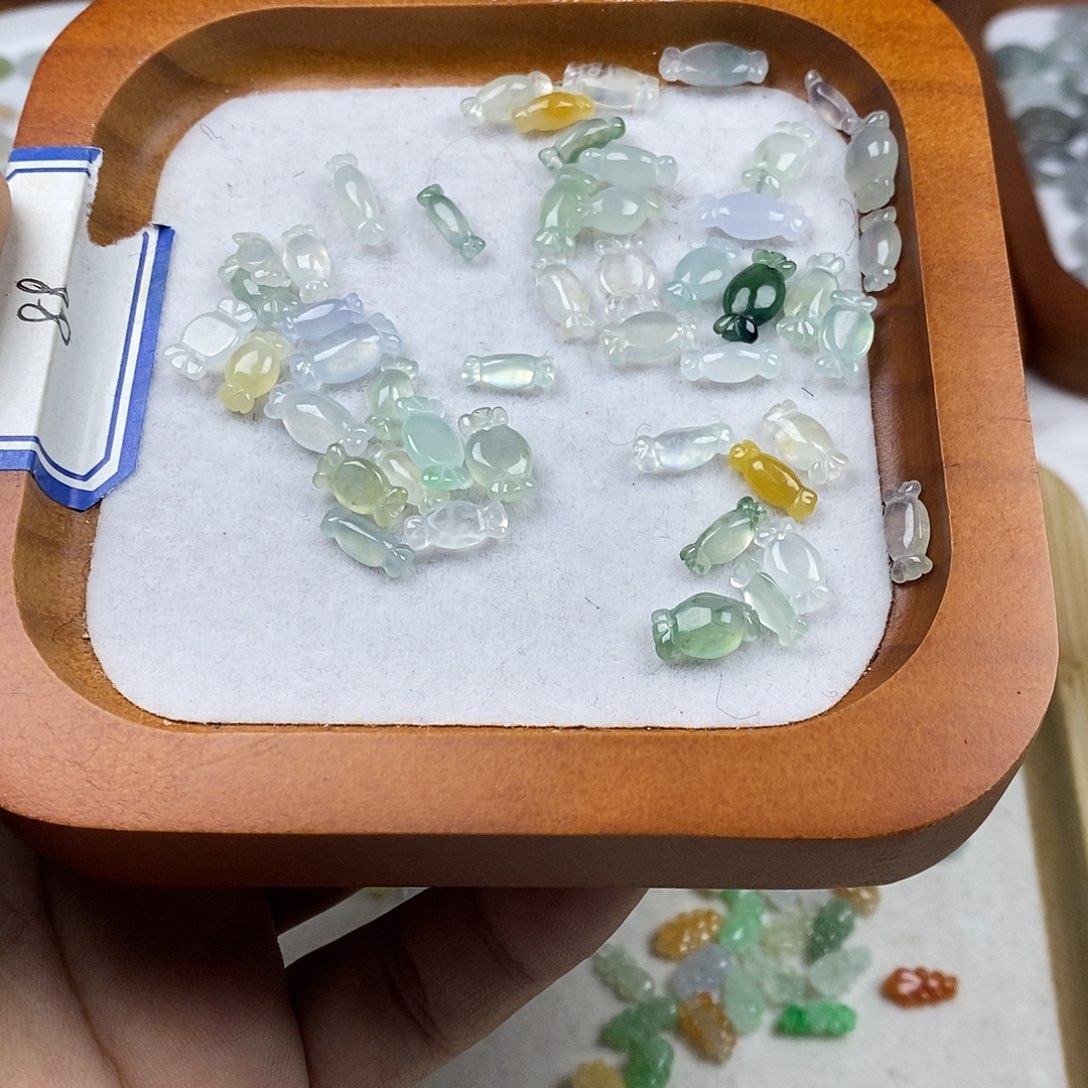 翡翠戒指未镶嵌糖果提溜45一个
