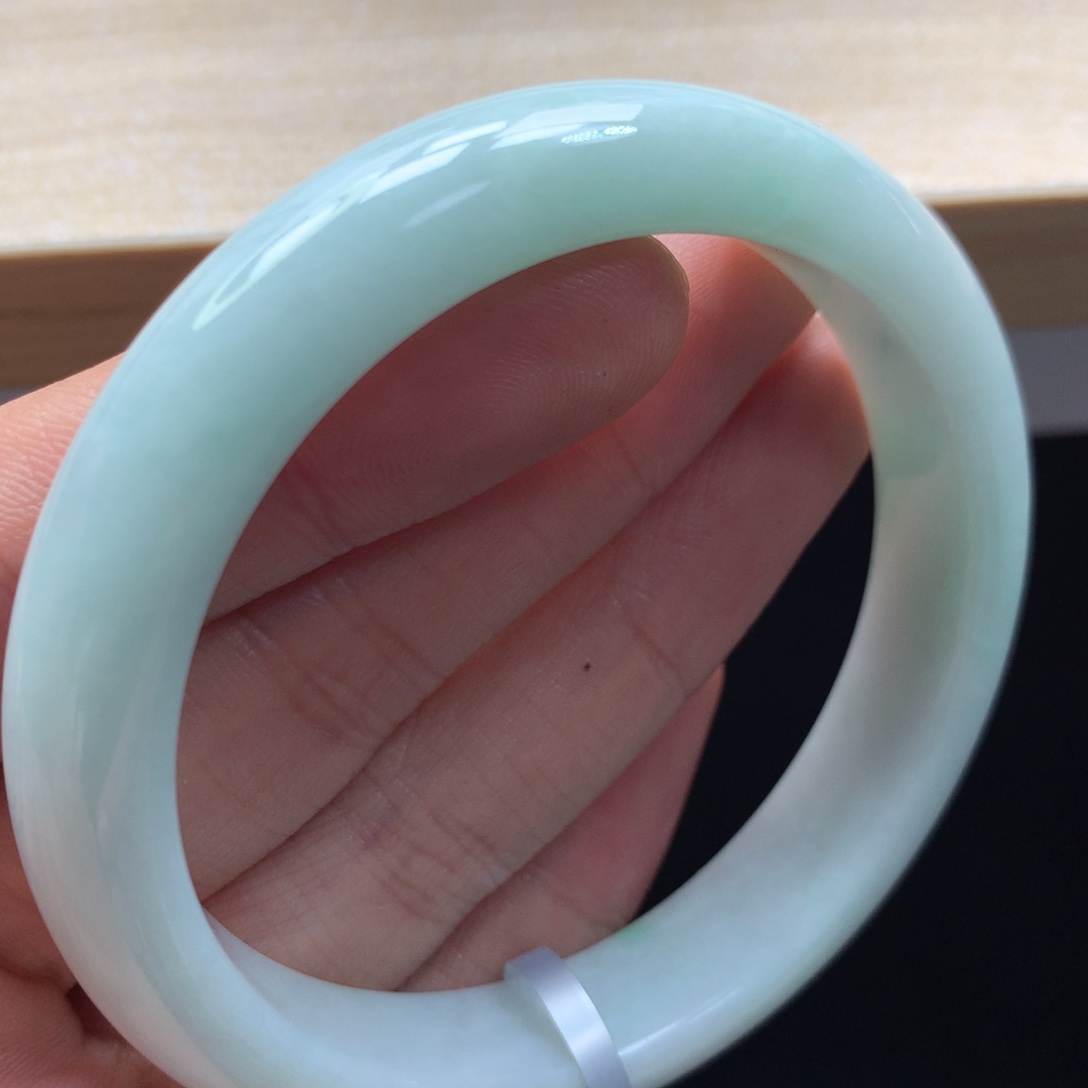 未镶嵌手镯翡翠手镯