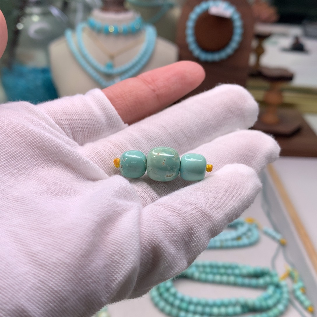 绿松石配饰未镶嵌