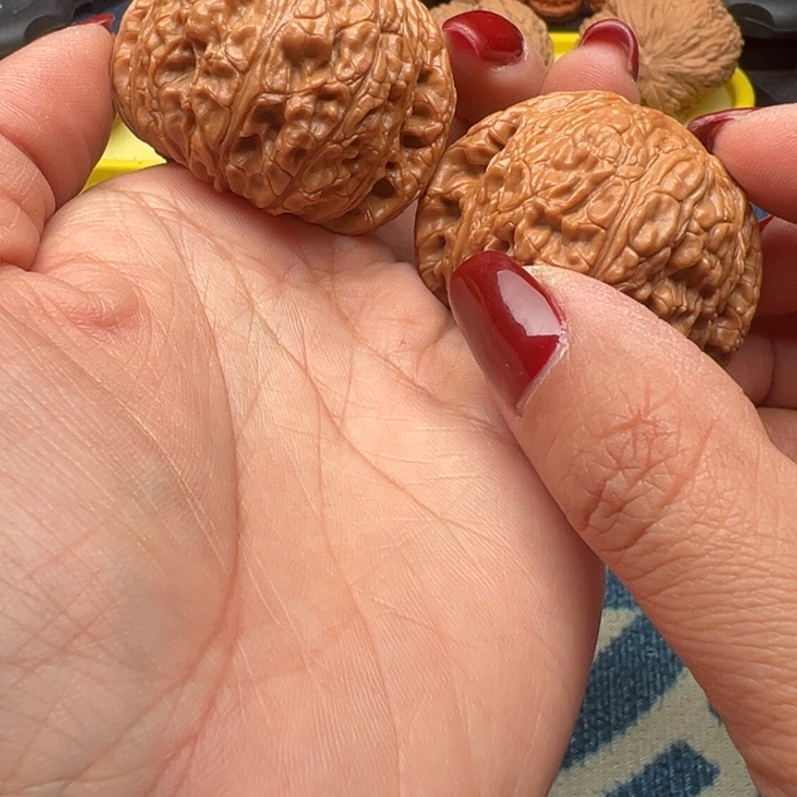 桃核吊坠文玩泥鳅背44