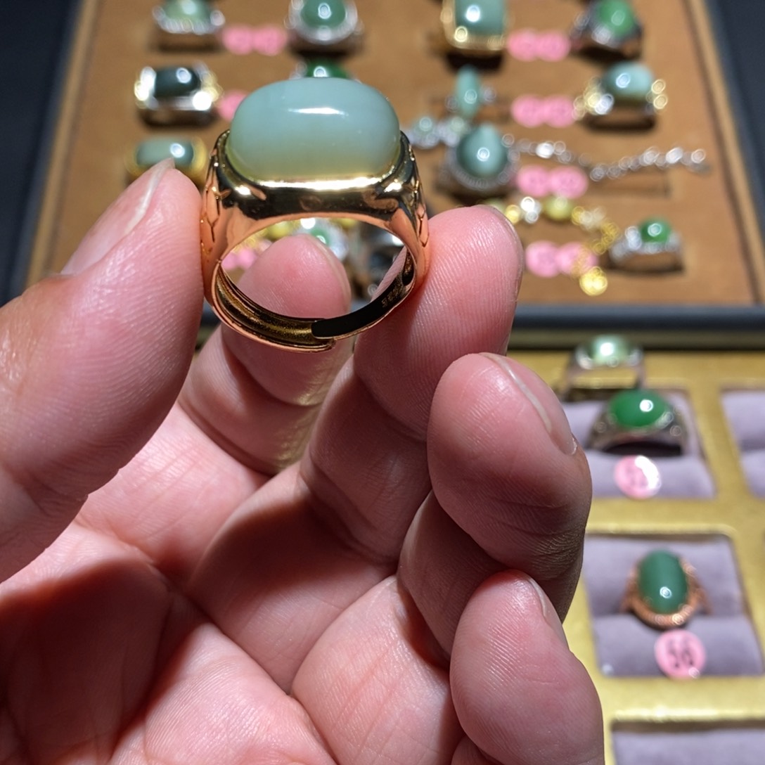 和田玉（碧玉）戒指未镶嵌