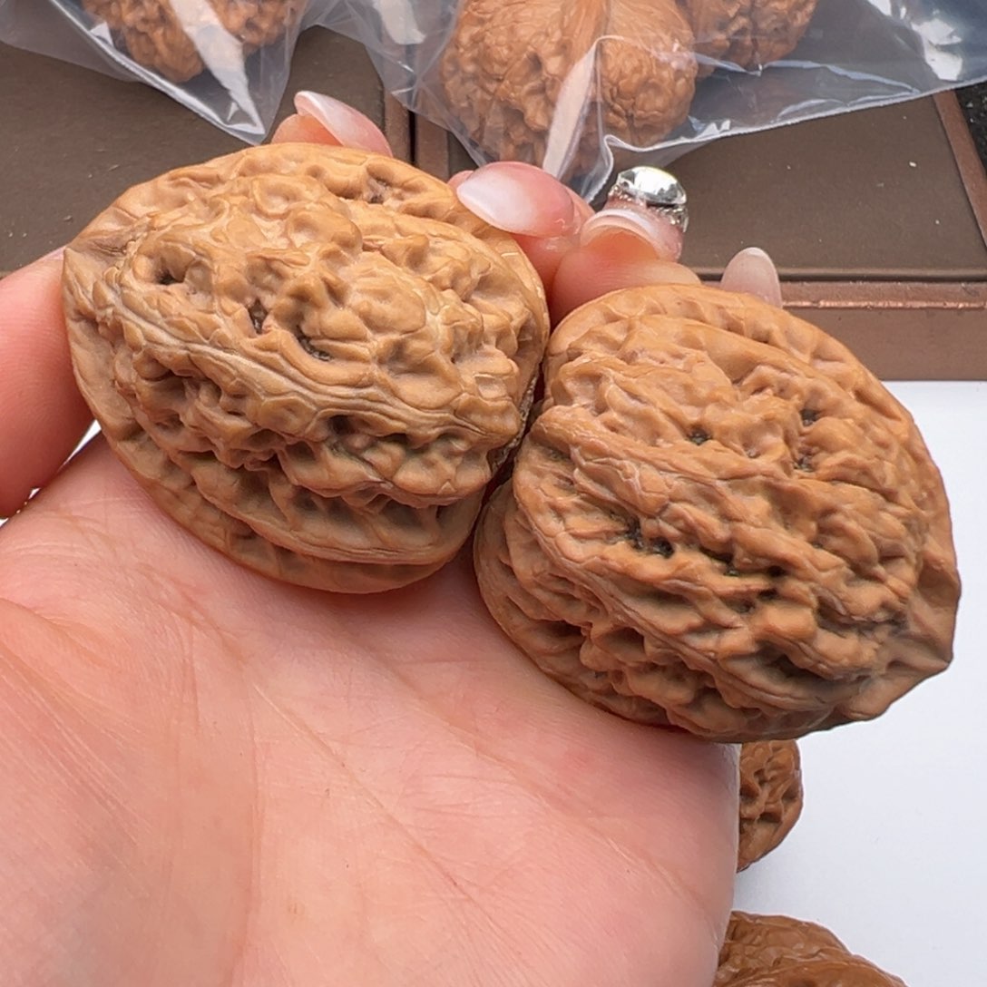 文玩核桃把件红锦鲤42丽
