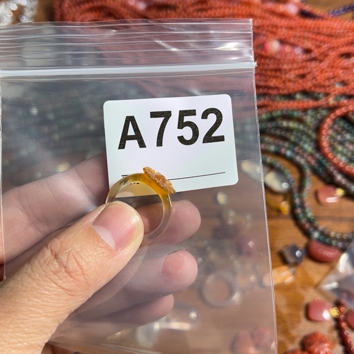 玛瑙/玉髓手链未镶嵌念*