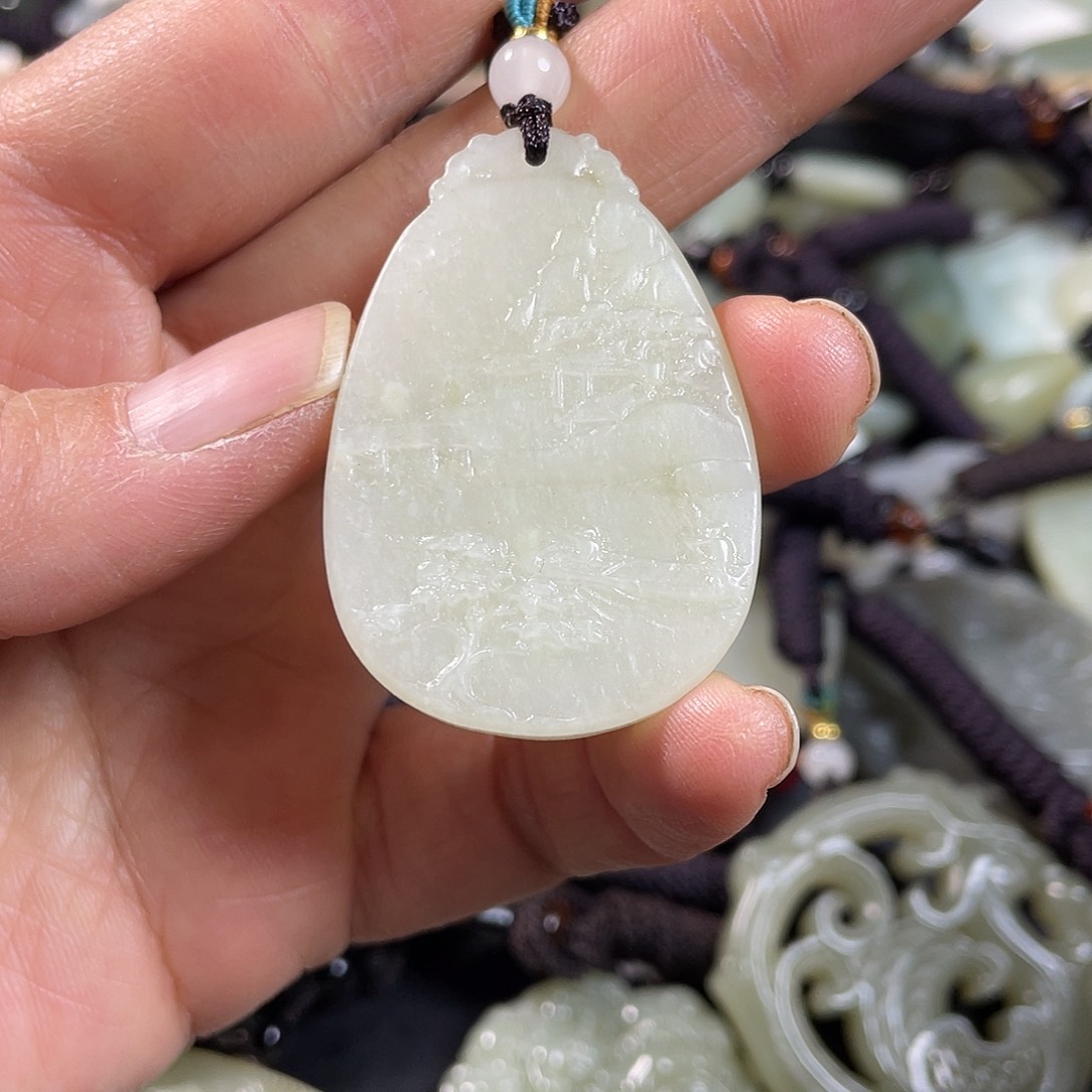 和田玉未镶嵌颈饰