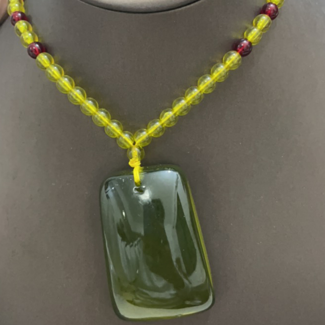 394  黄珀无事牌项链