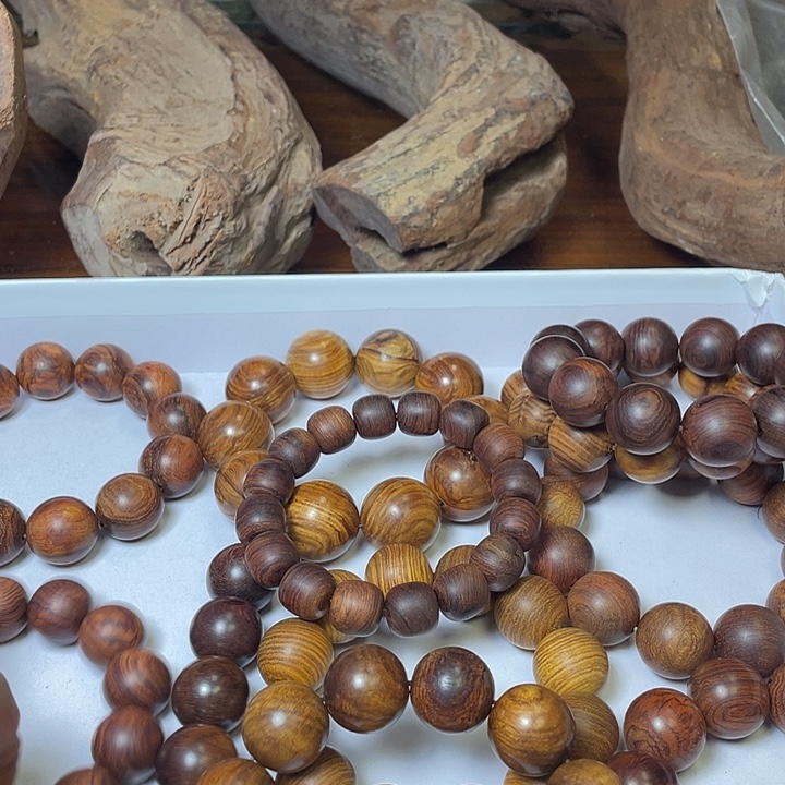 鹉***主花梨木类黄花梨手串