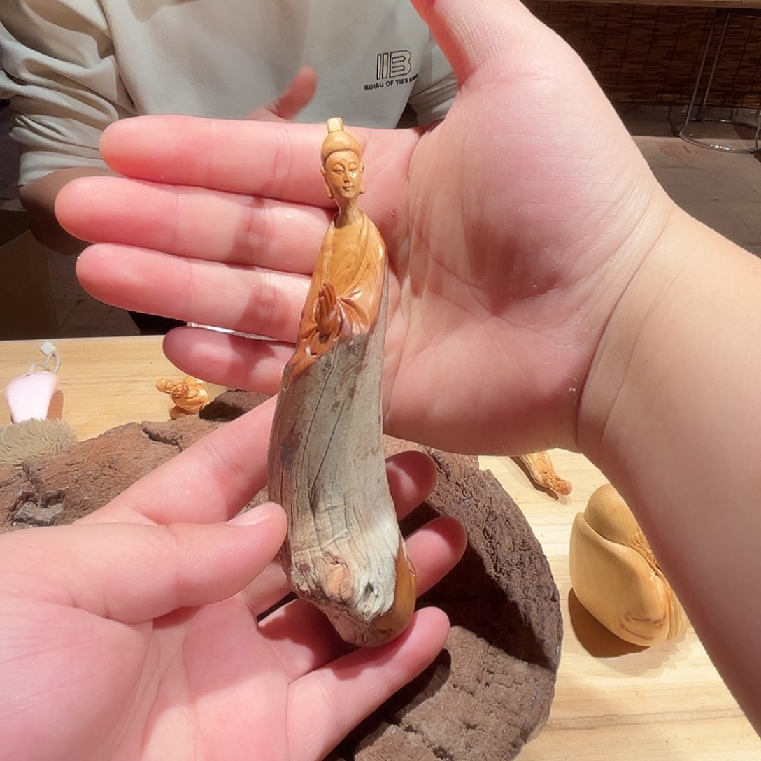 柏木（崖柏）心***师太行崖柏纯手工制作