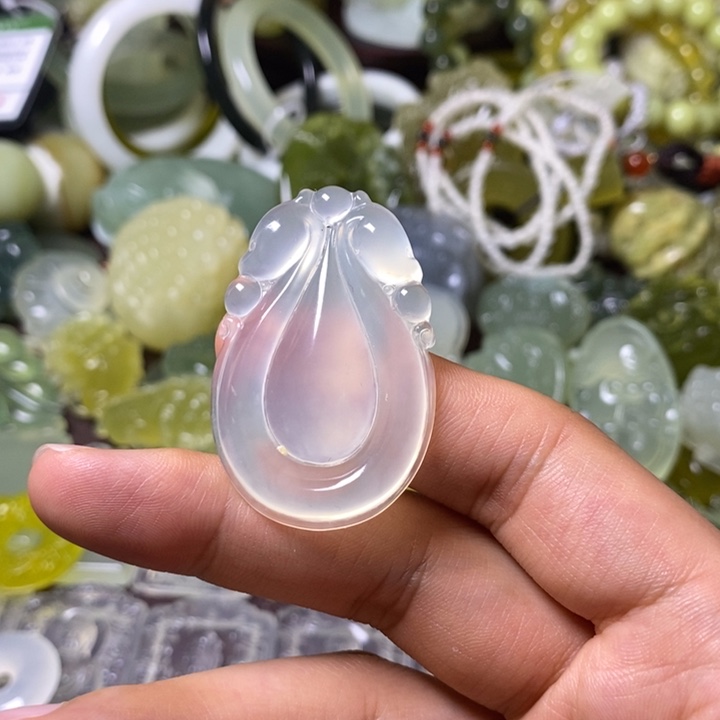 岫玉岫玉颈饰未镶嵌