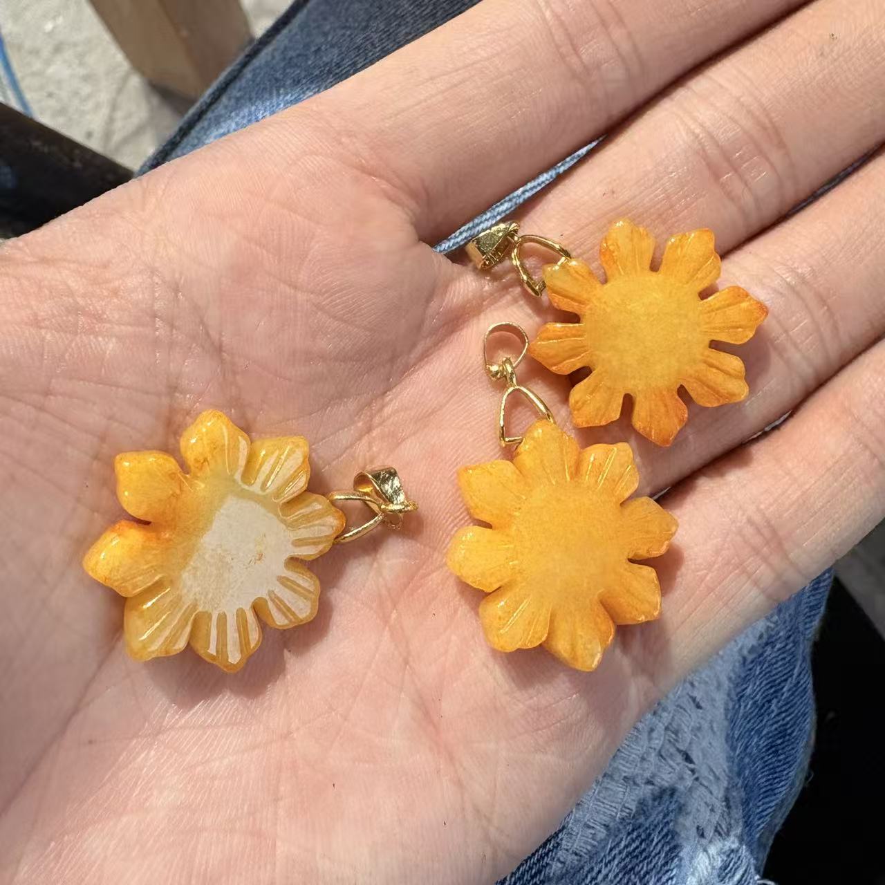 天然a货翡翠吊坠多样性发一c666