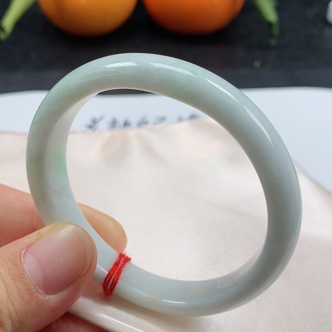 【闪购商品】翡翠手镯（贵妃镯）未镶嵌216号