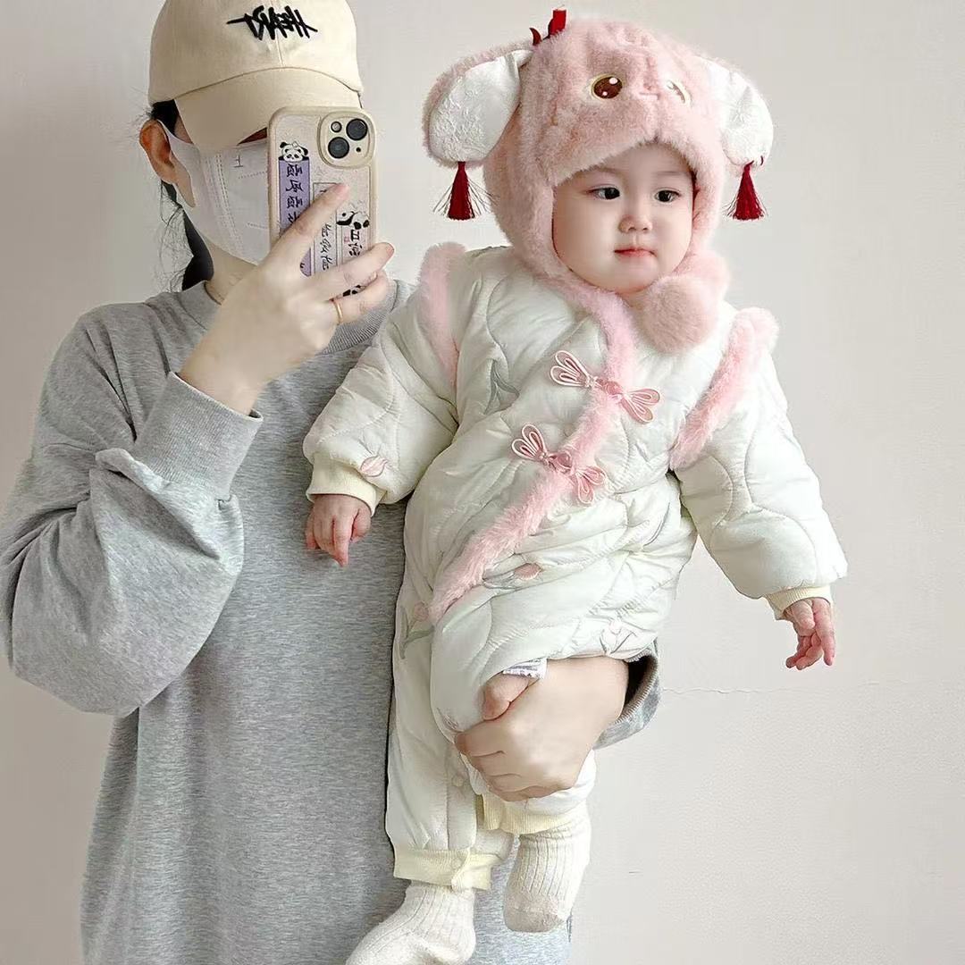 婴幼儿冬季加绒加厚盘扣郁金香国风女宝洋气连体衣