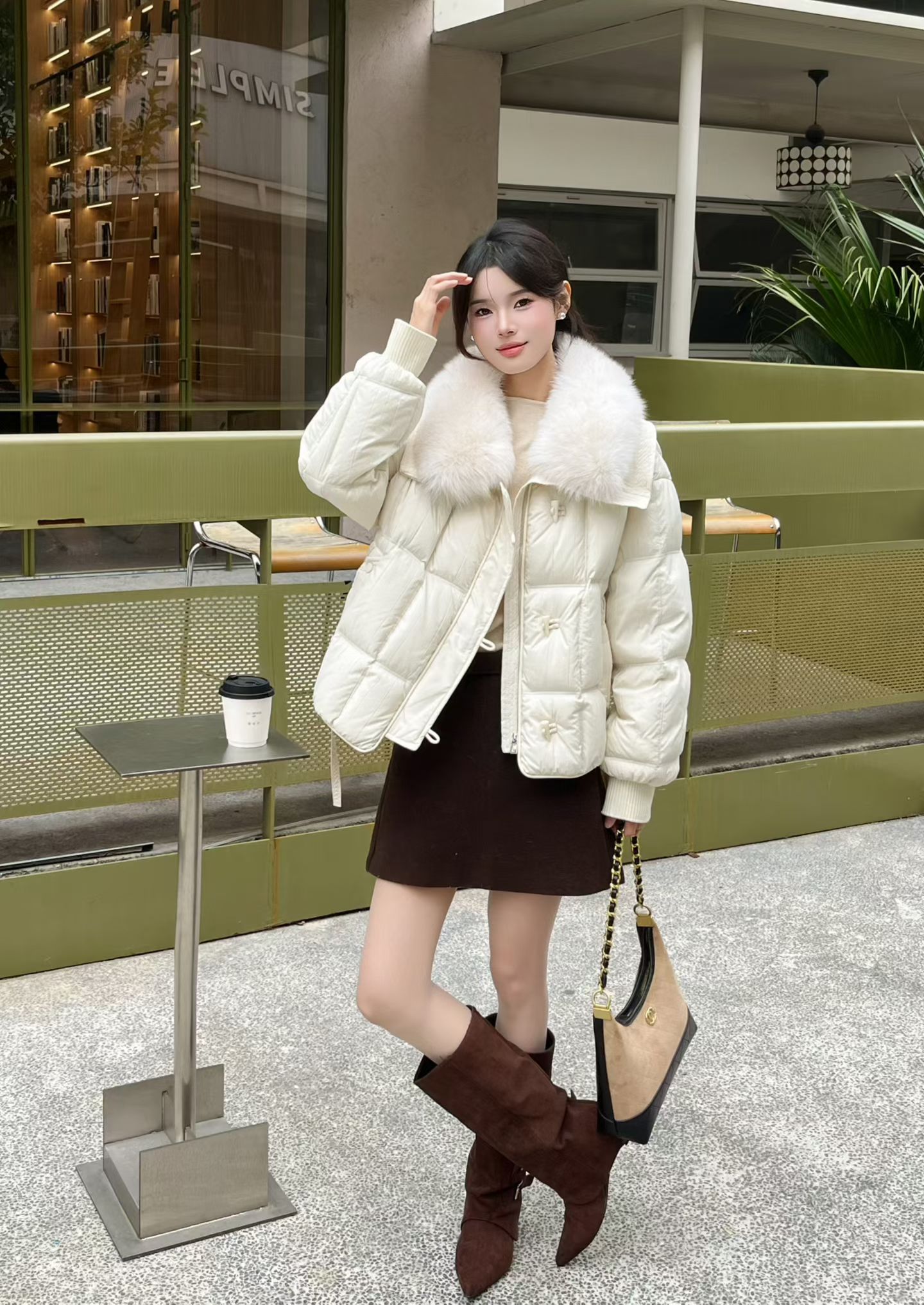 【锦衣服饰】MXY 8150欧货新国标90绒狐狸毛翻领短款羽绒服