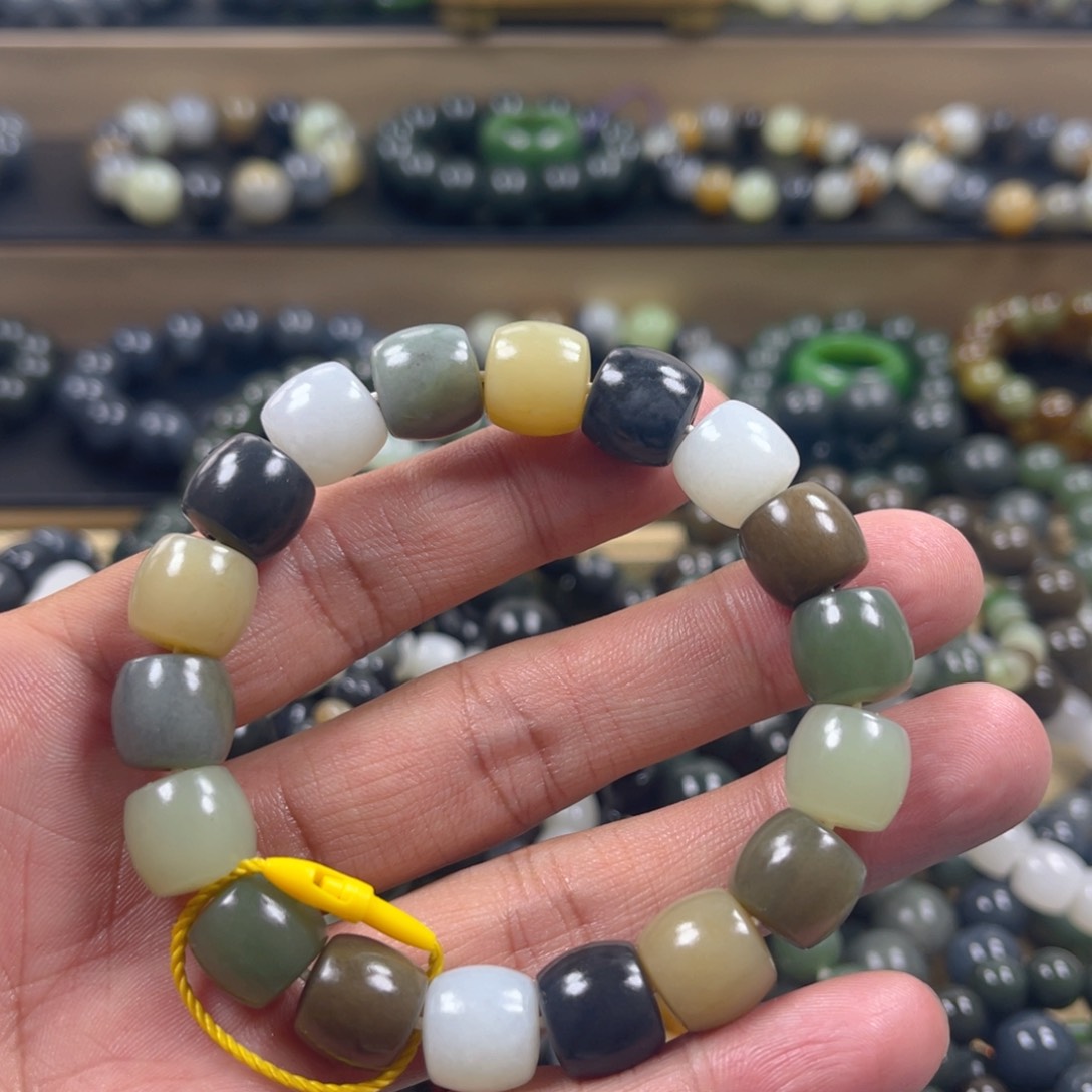 和田玉手串未镶嵌