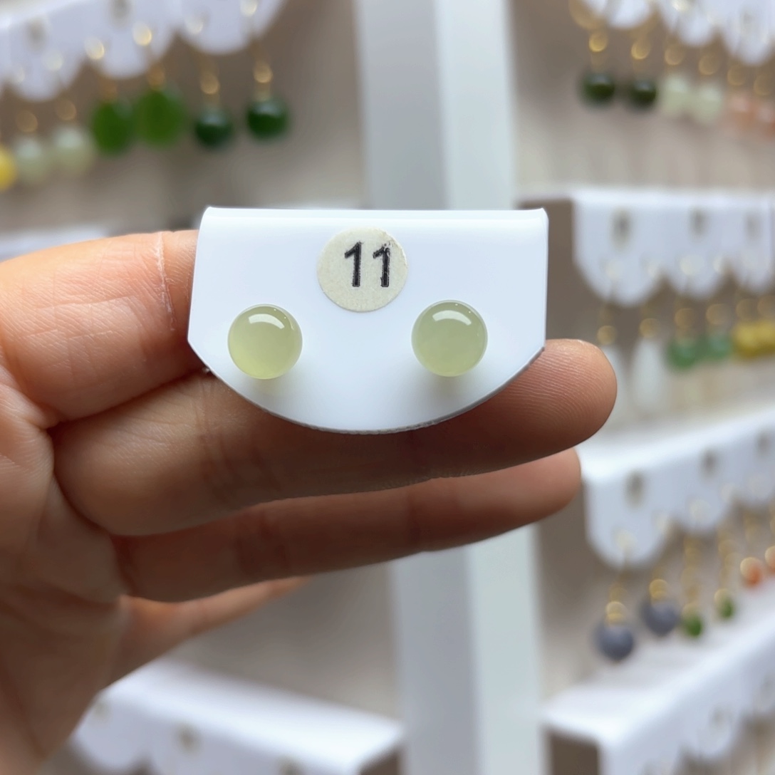 和田玉耳饰18K金镶嵌