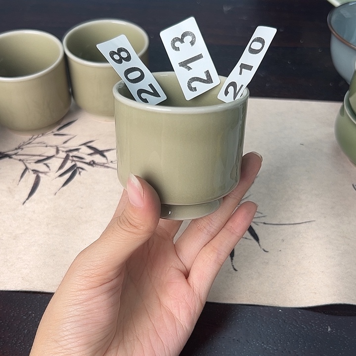 龙泉云间青瓷小米茶器