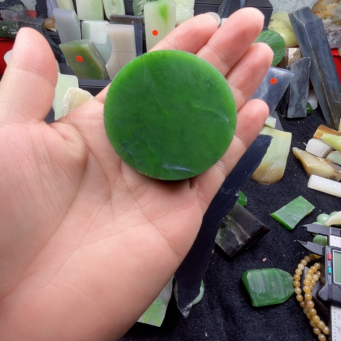 未镶嵌和田玉（糖玉）珠宝奇石天*