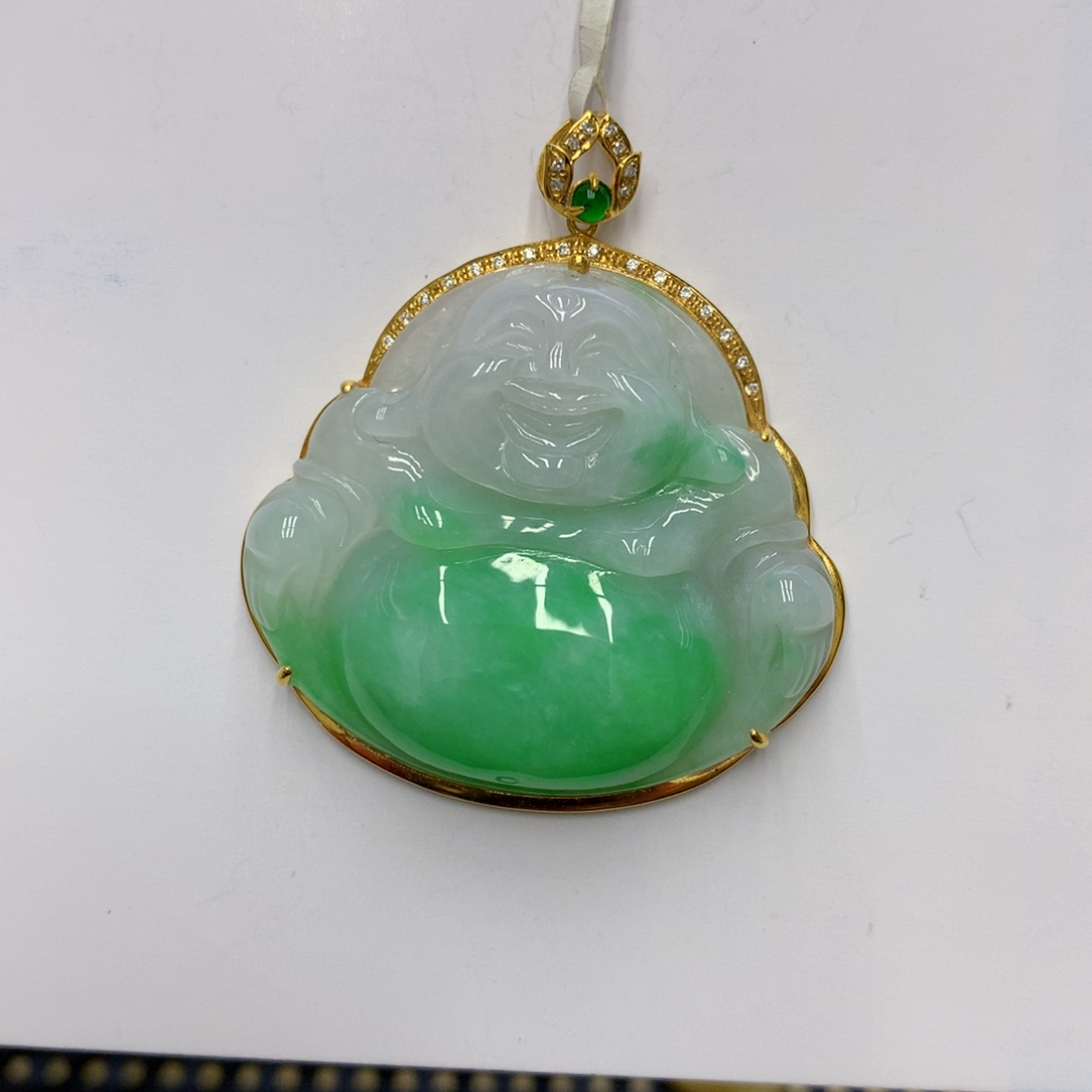 翡翠颈饰18K金镶嵌翡翠