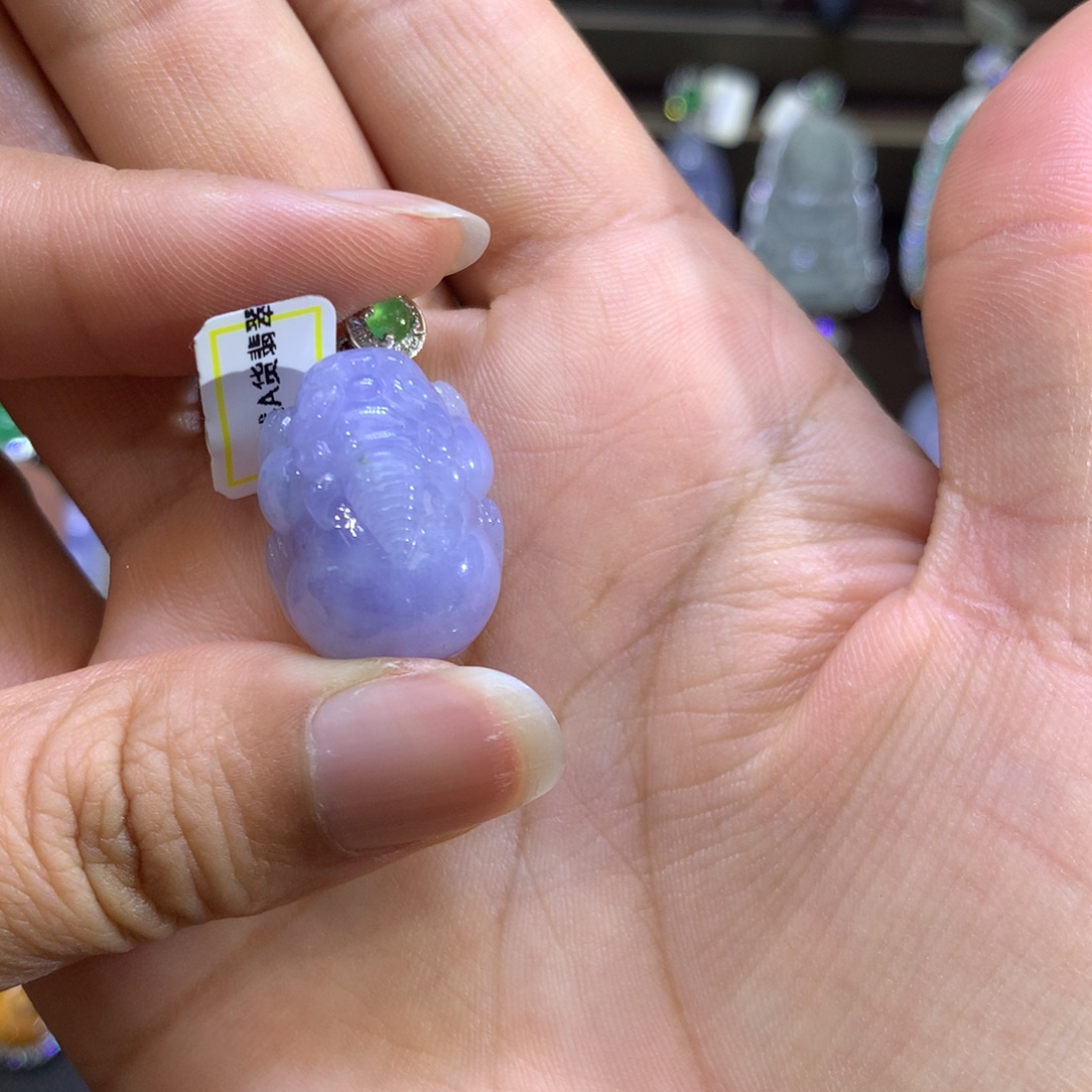 翡翠未镶嵌颈饰翡翠吊坠