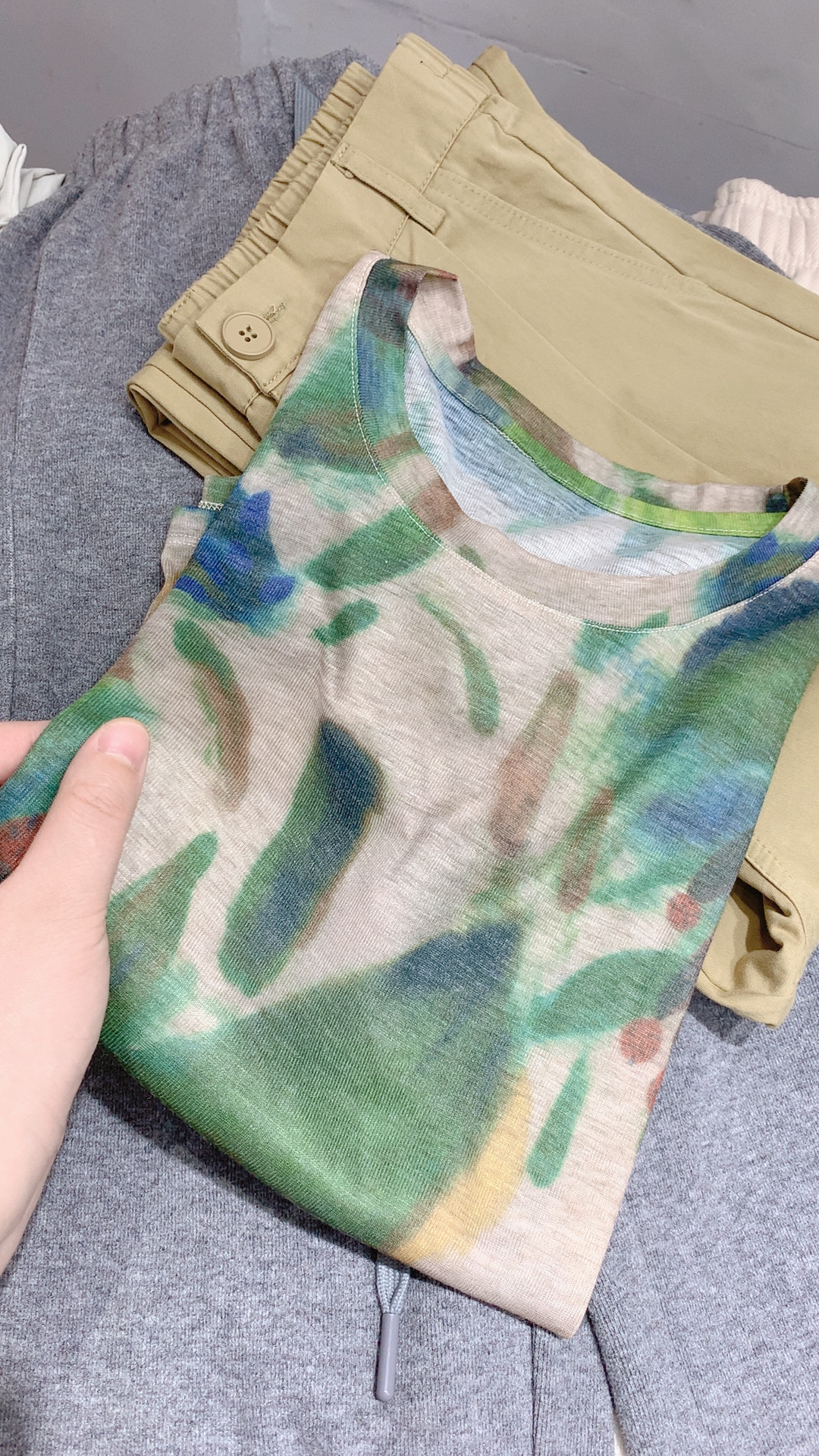 宝衣家 夏季绿野仙踪晕染短袖衫