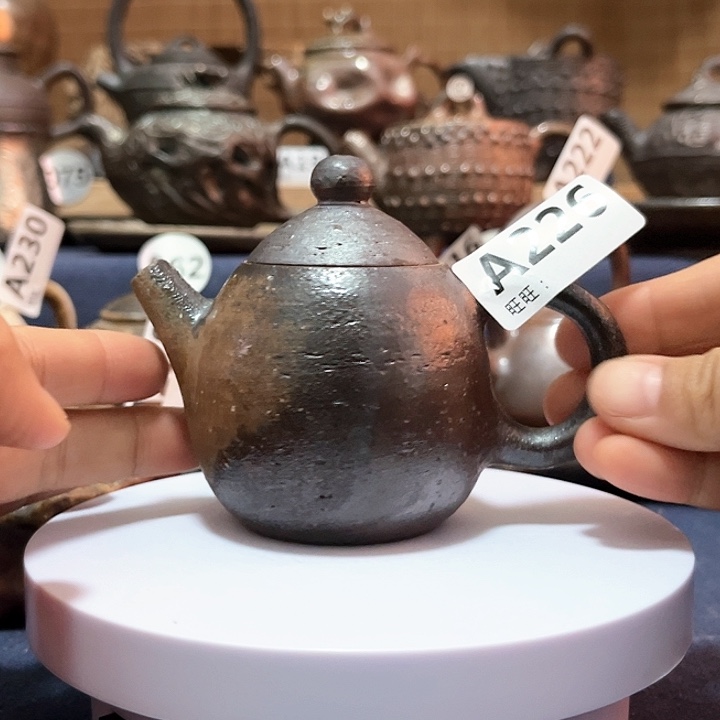 铁胎蛋壶A226 手工裸烧预*
