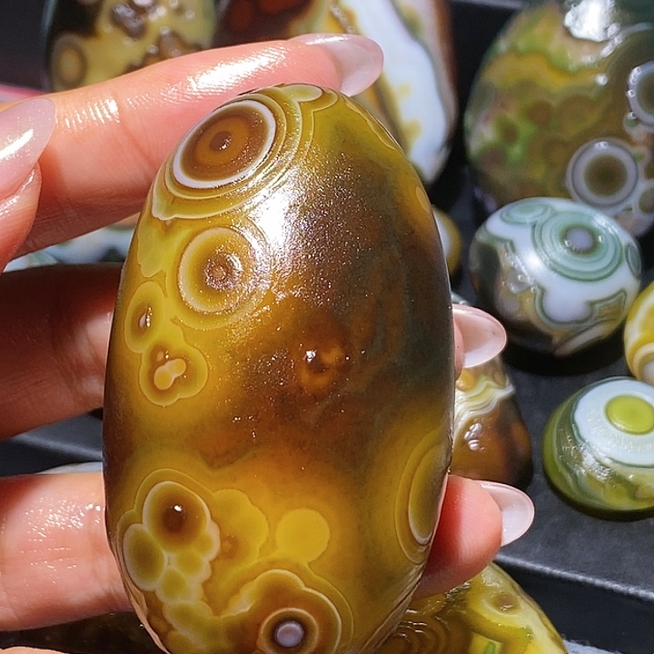 玛瑙/玉髓未镶嵌珠宝奇石91