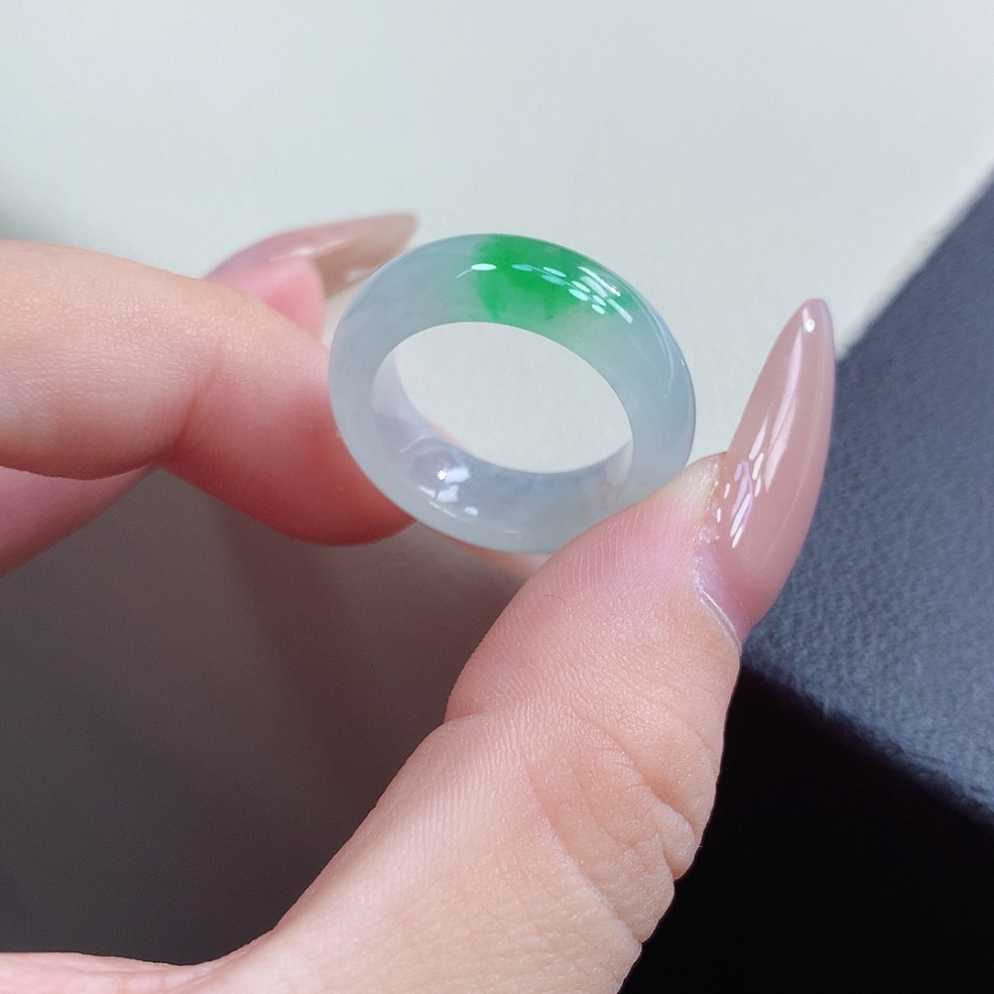 翡翠未镶嵌戒指12号