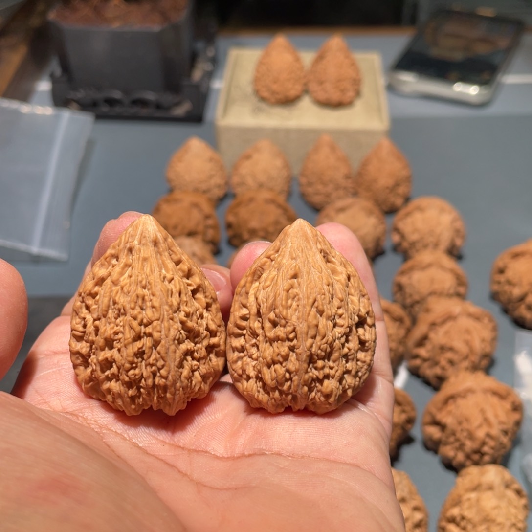 文玩核桃把件不*就塔尖33