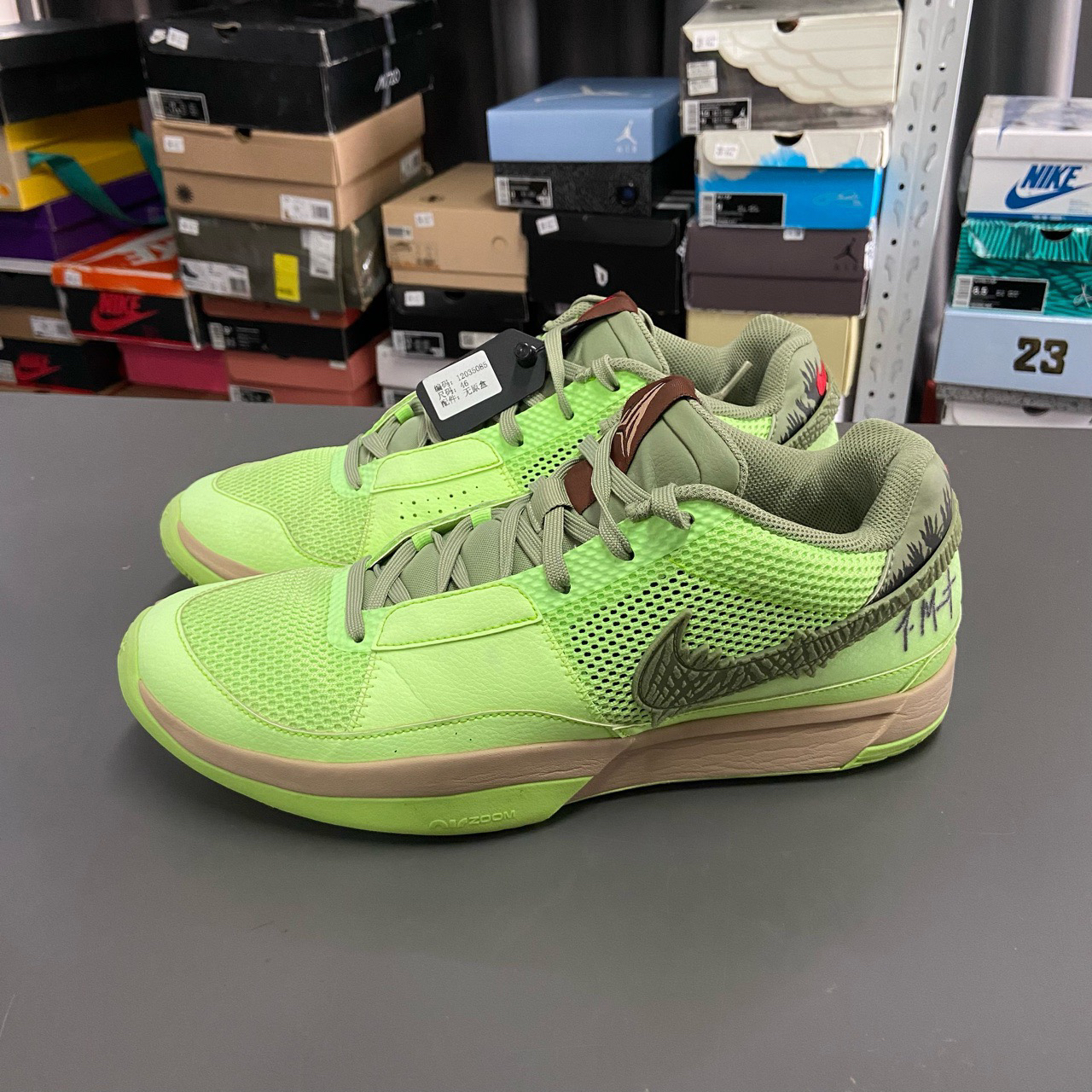 95新 NIKE/耐克 46码 莫兰特1 万圣节 绿色 12035085 