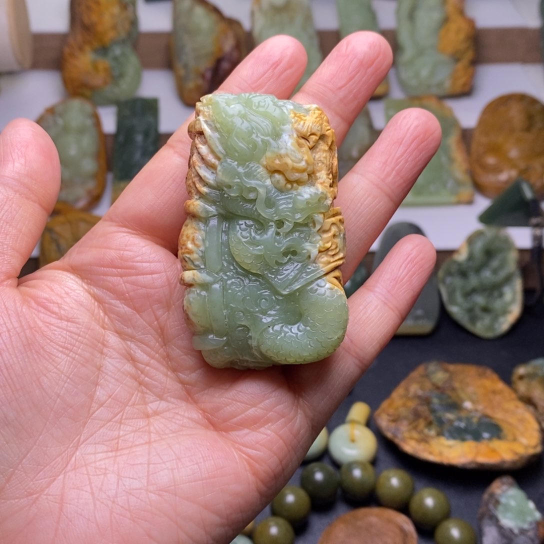 岫岩河磨玉（透闪石质玉）手把未镶嵌魅****轮