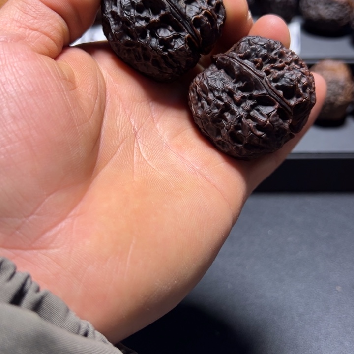 把件文玩核桃B七彩方块43 mm