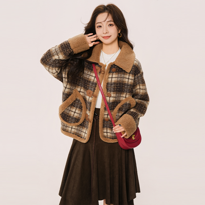 秋冬新款针织双面毛呢加厚外套女短款拼接设计感时尚气质开衫上衣