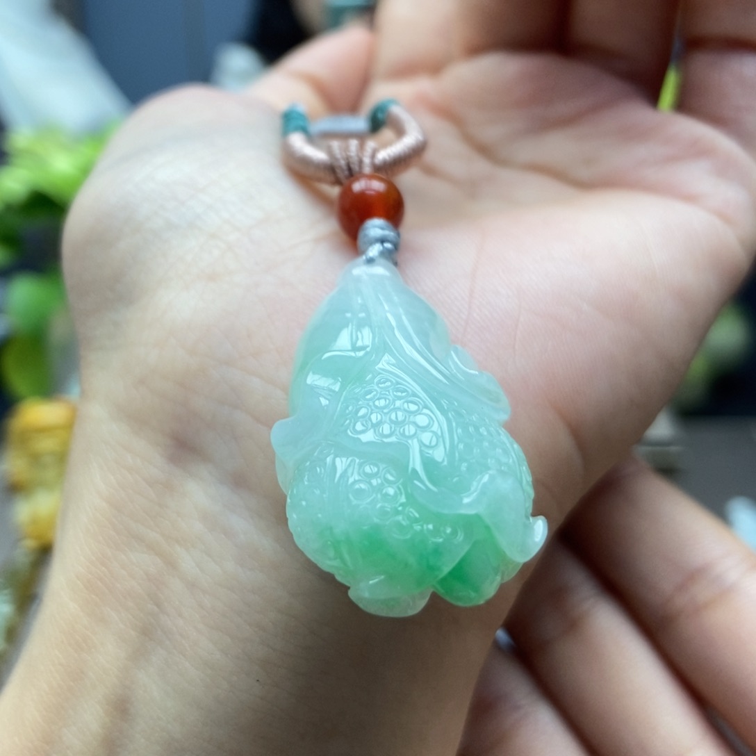 翡翠未镶嵌颈饰吊坠35