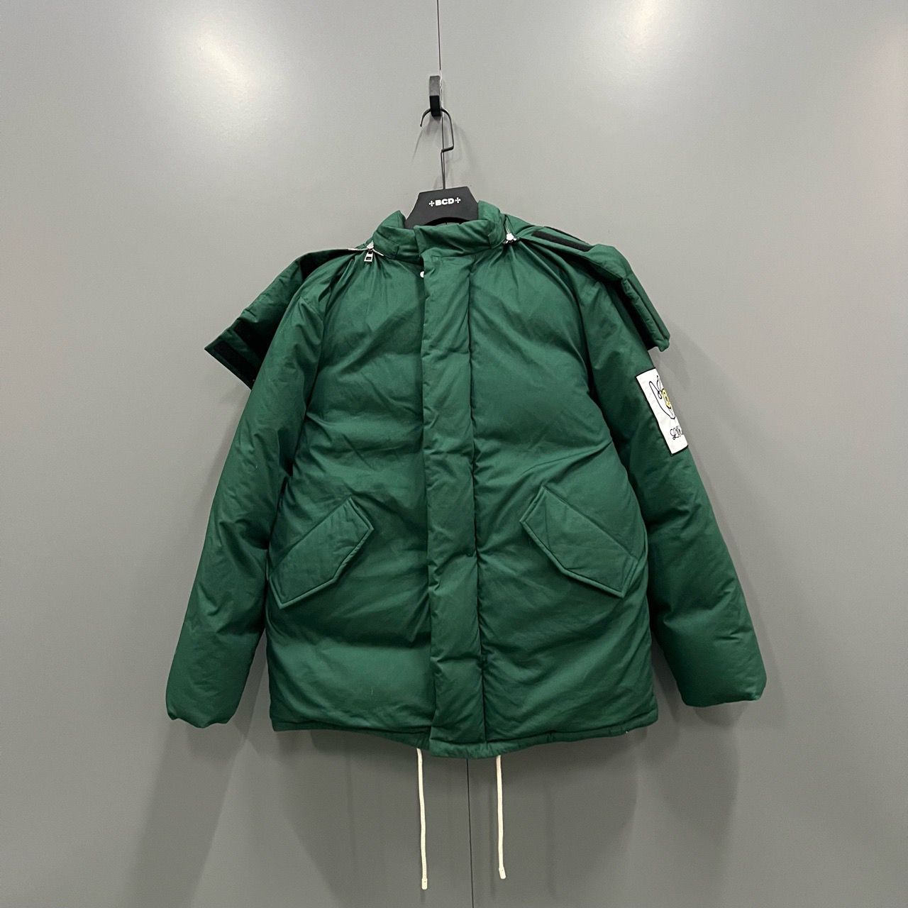 95新 LOEWE/罗意威 （jp）303 绿色贴标羽绒服 M