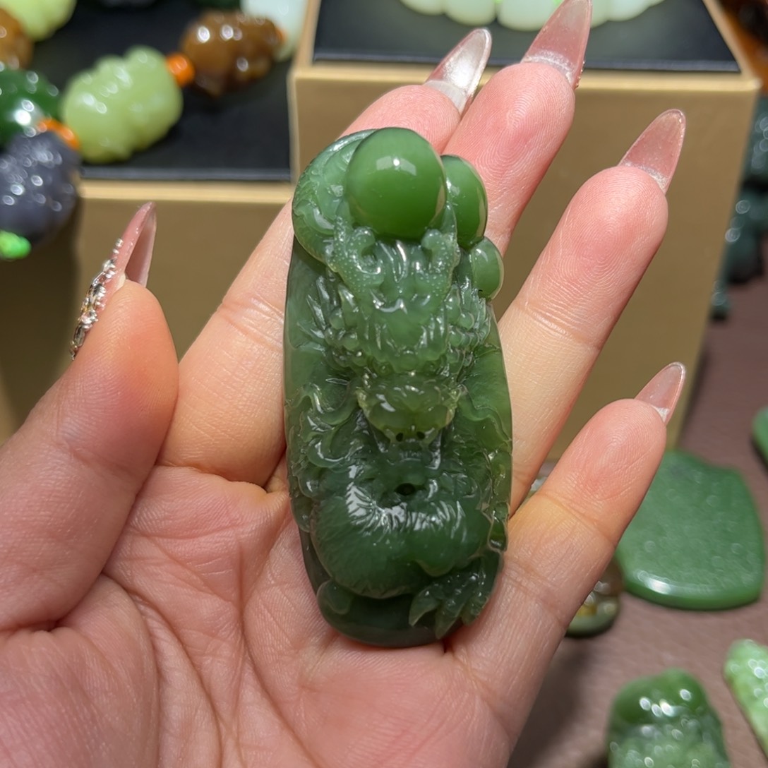 和田玉挂件未镶嵌