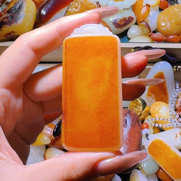 和田玉挂件未镶嵌太****台