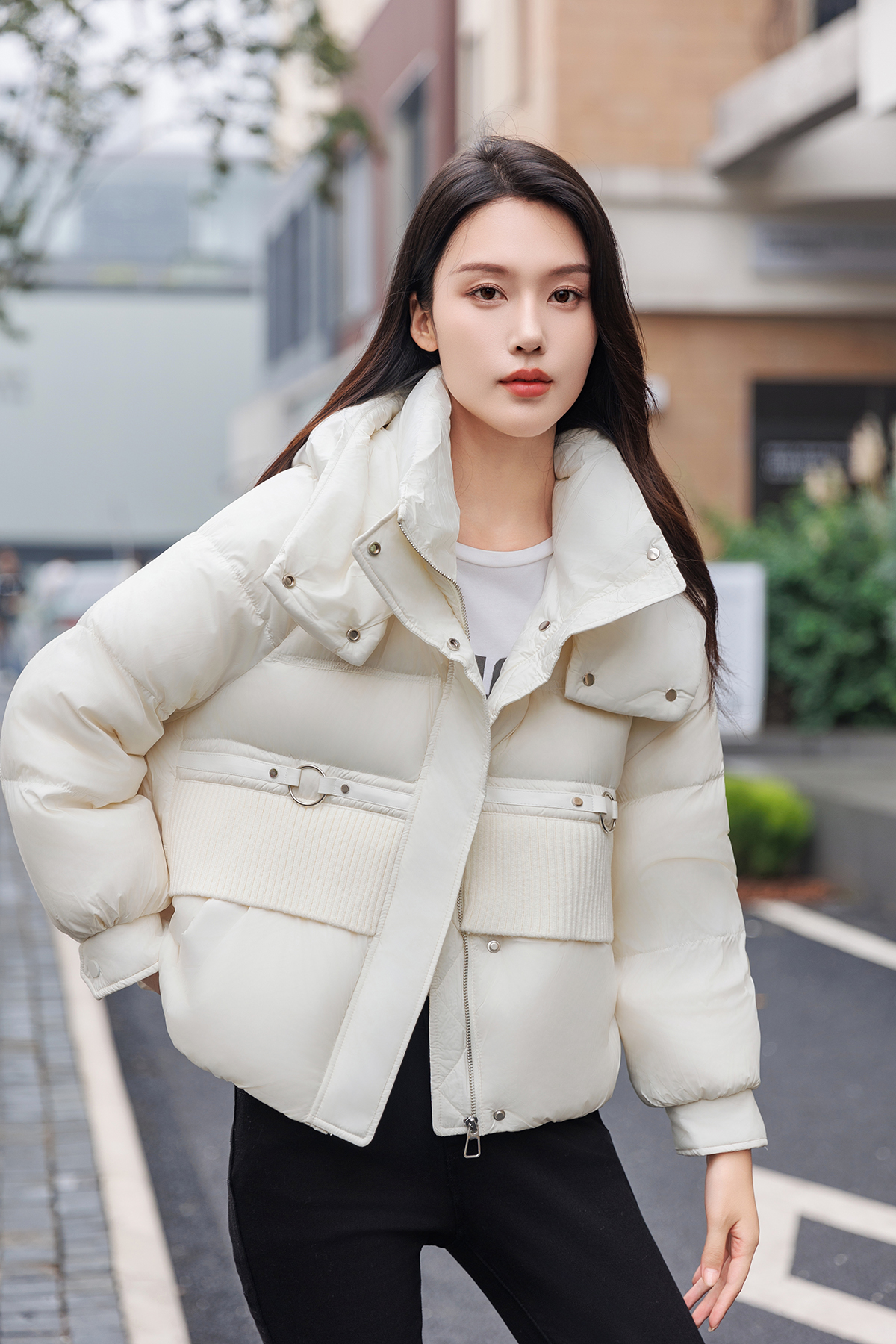 搭配日记E031新款时尚羽绒服