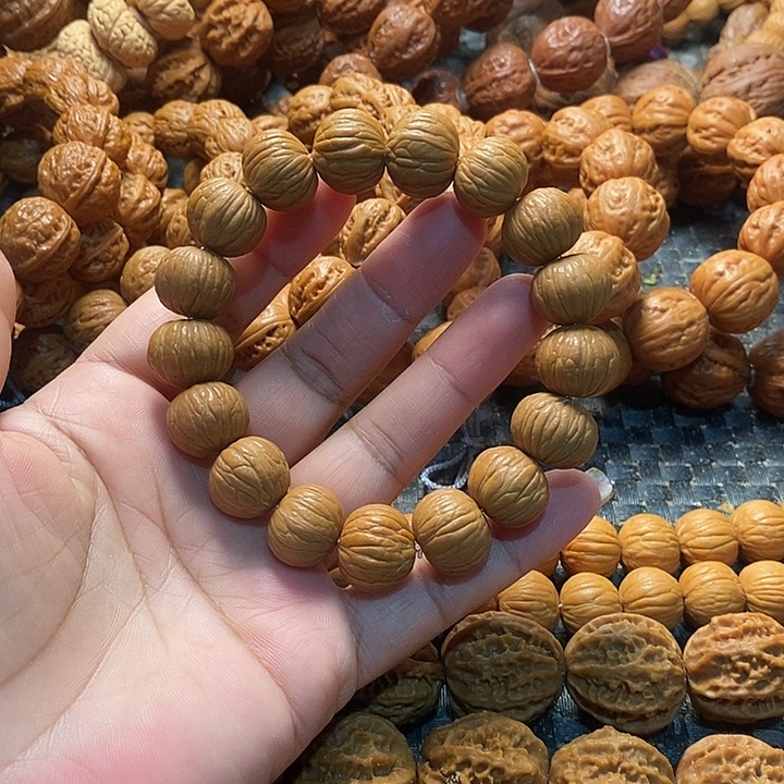 文玩核桃手串猴头