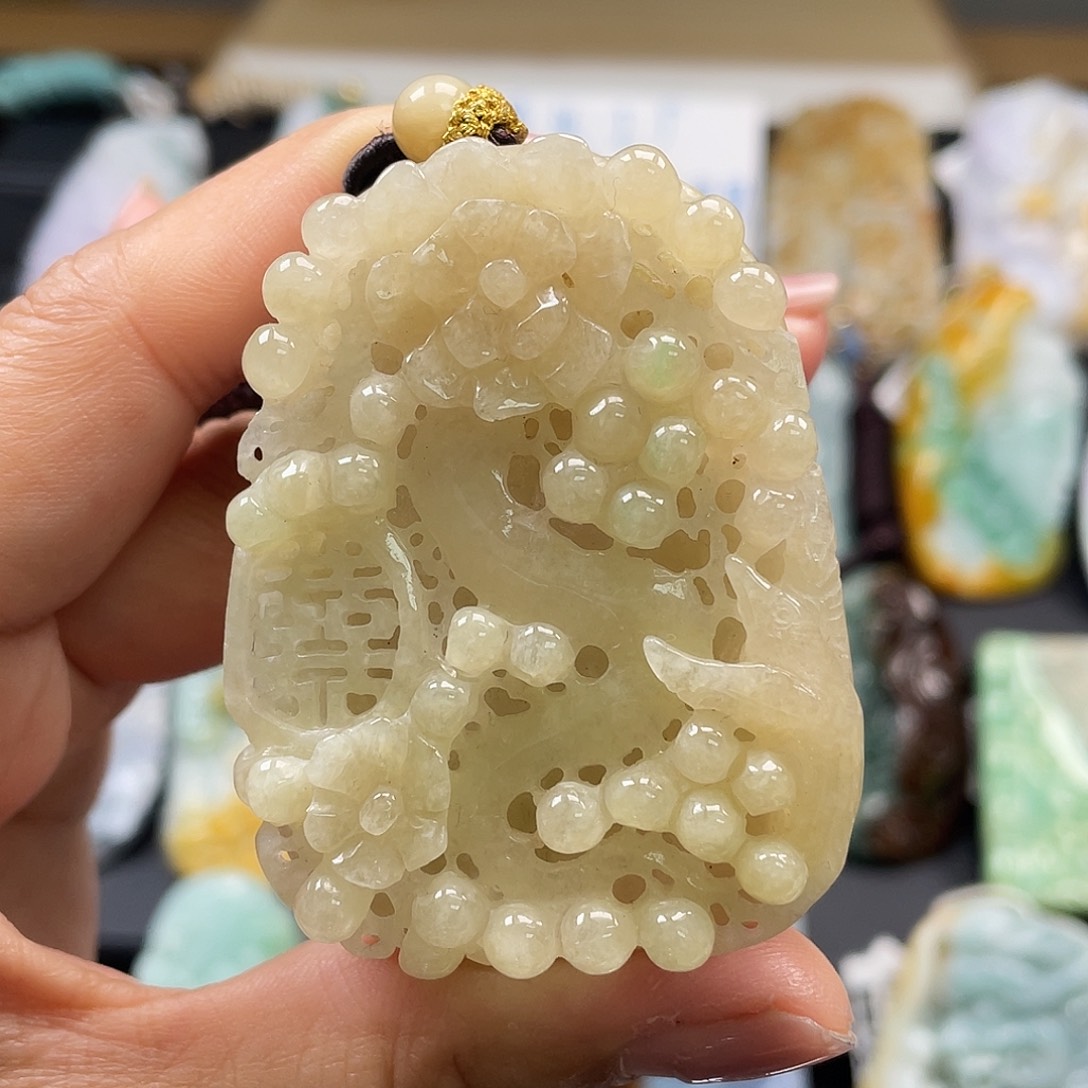 翡翠吊坠(不含链)未镶嵌