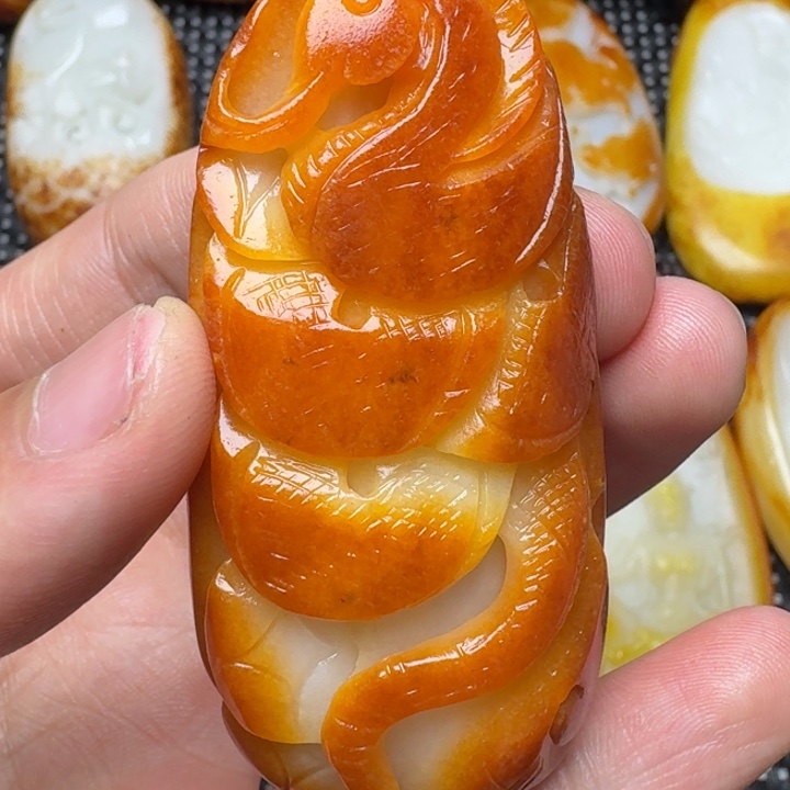 和田玉颈饰未镶嵌