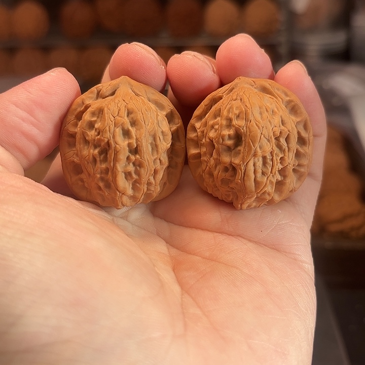 1文玩核桃老象峰35-507