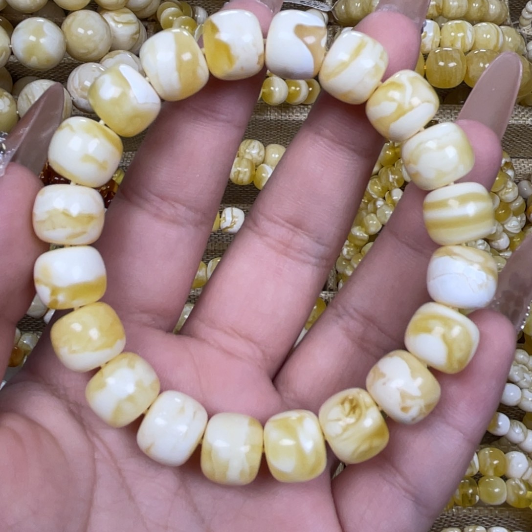 手绳琥珀未镶嵌11.2m