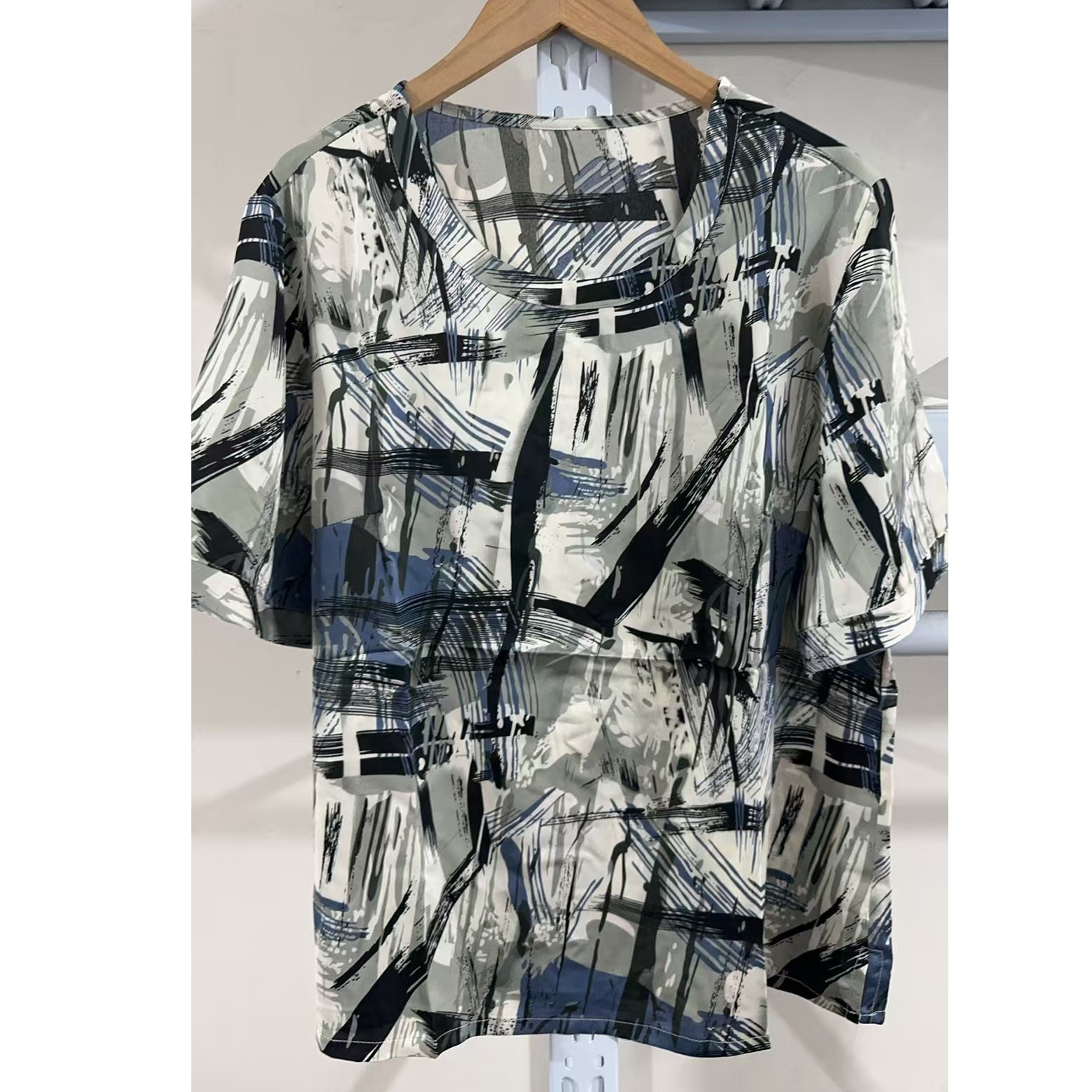 3-2366-33新款舒适时尚小衫