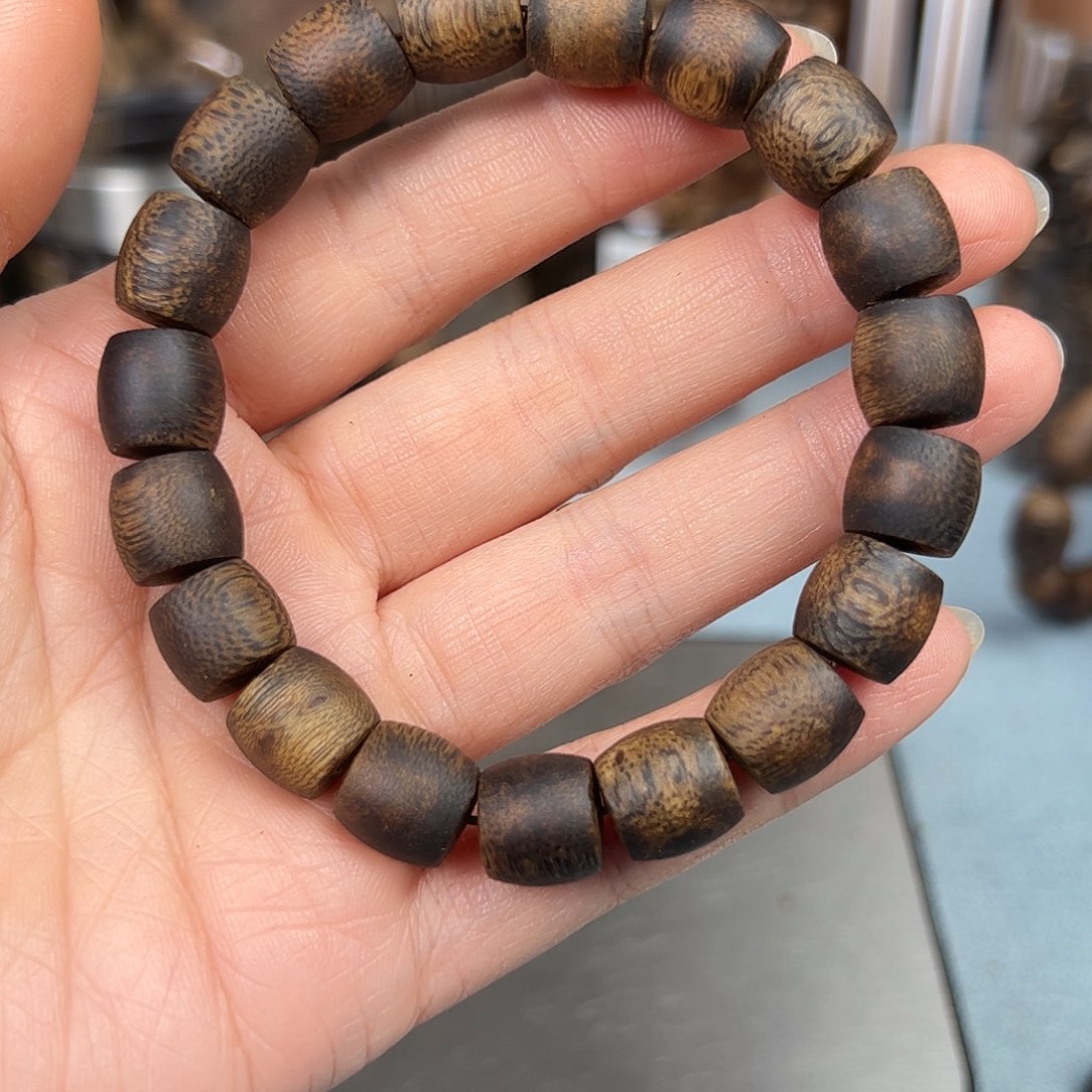 沉香木手把件奇楠白棋鼓珠手串13克