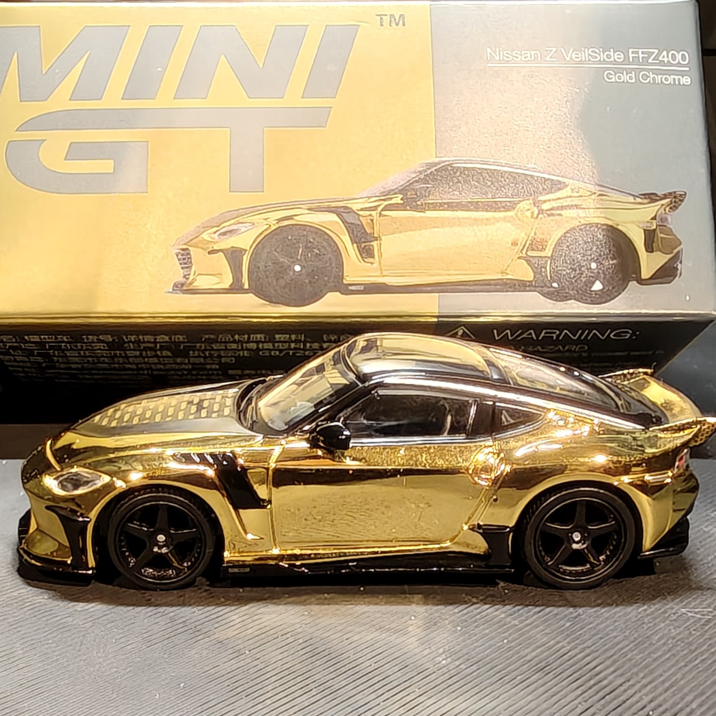 minigt 1:64 日产Z VeilSide FFZ400电镀金色合金汽车模型编号985