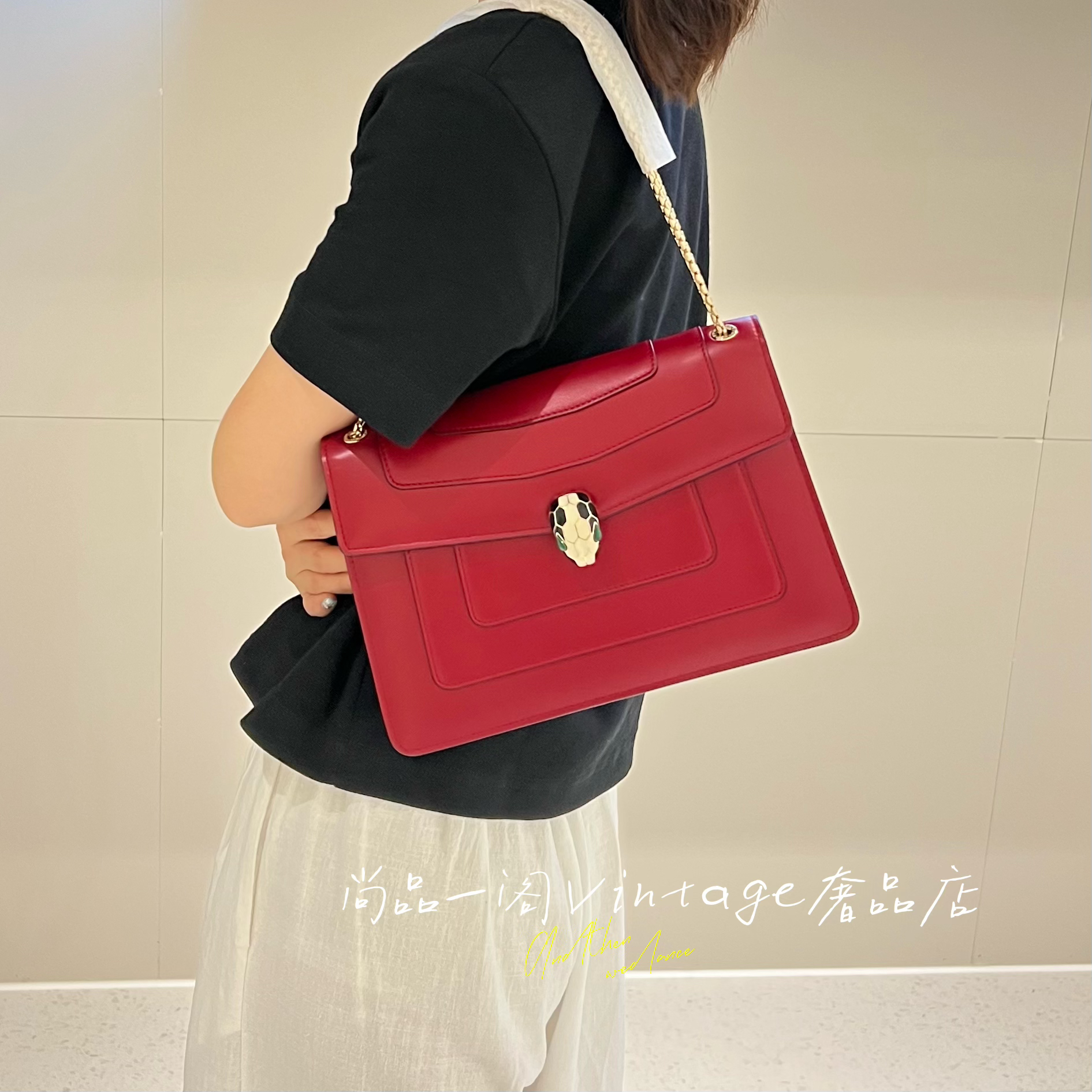 99新 BVLGARI/宝格丽 尚品一阁/红色蛇头链条单肩包