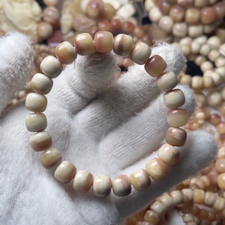 爱***）驼骨手串/手链10✖️9