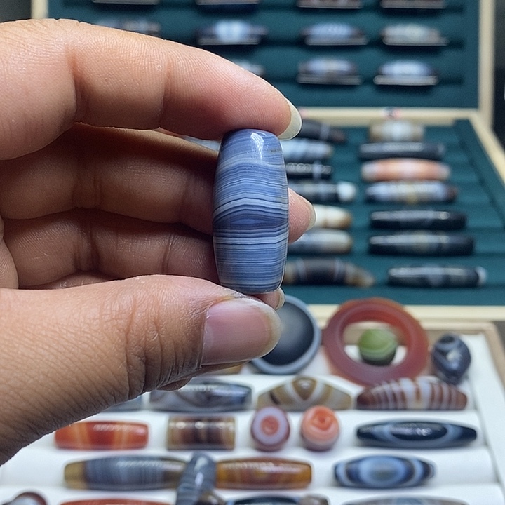 呵***呵玛瑙/玉髓未镶嵌颈饰